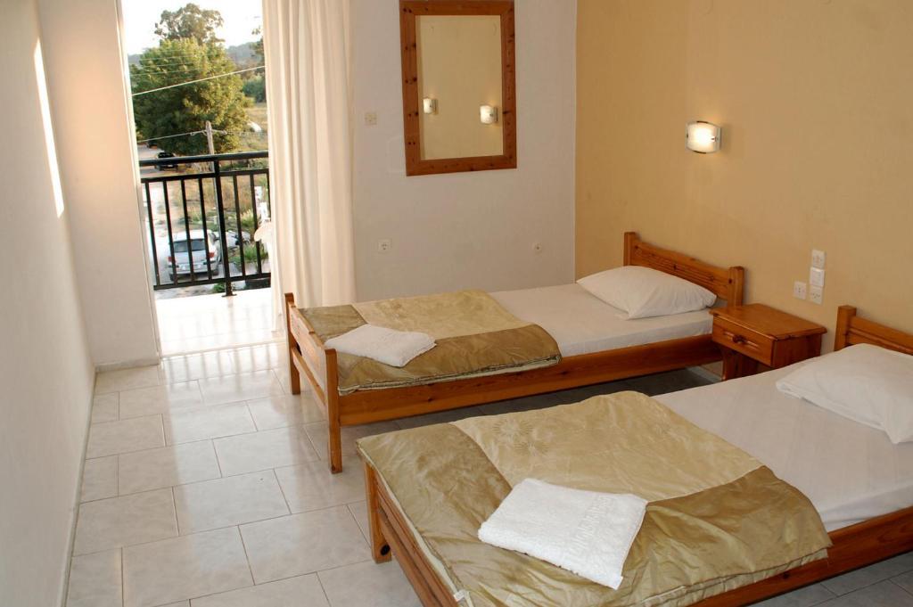 Britannia Hotel Agrilia Bilik gambar
